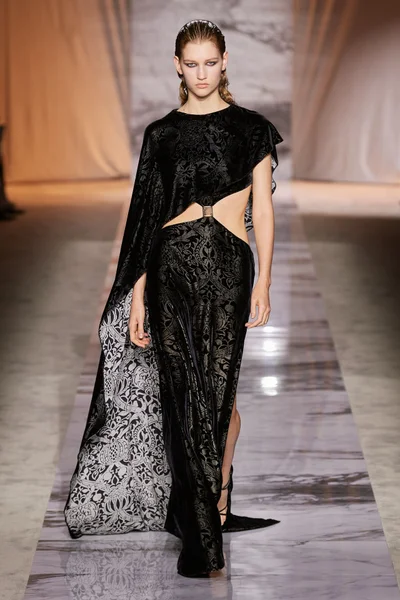 Look 54